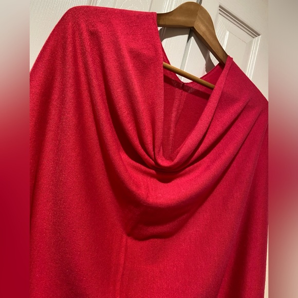 NWT~Gorgeous Vibrant Hot Pink~Lightweight Soft Wool Blend Hi/Low Ponch - Picture 2 of 7